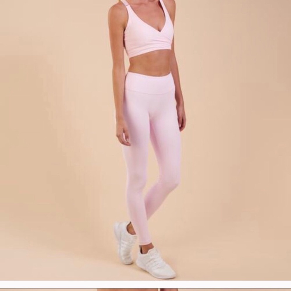 IN SEARCH OF XS Dreamy